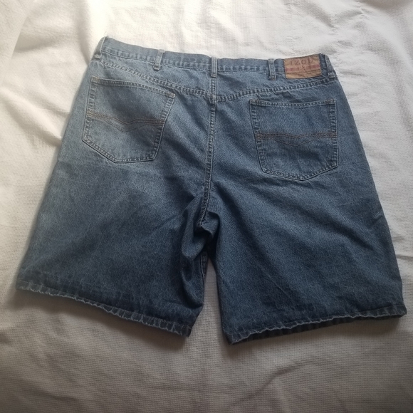 IZOD Denim Shorts - Picture 4 of 5
